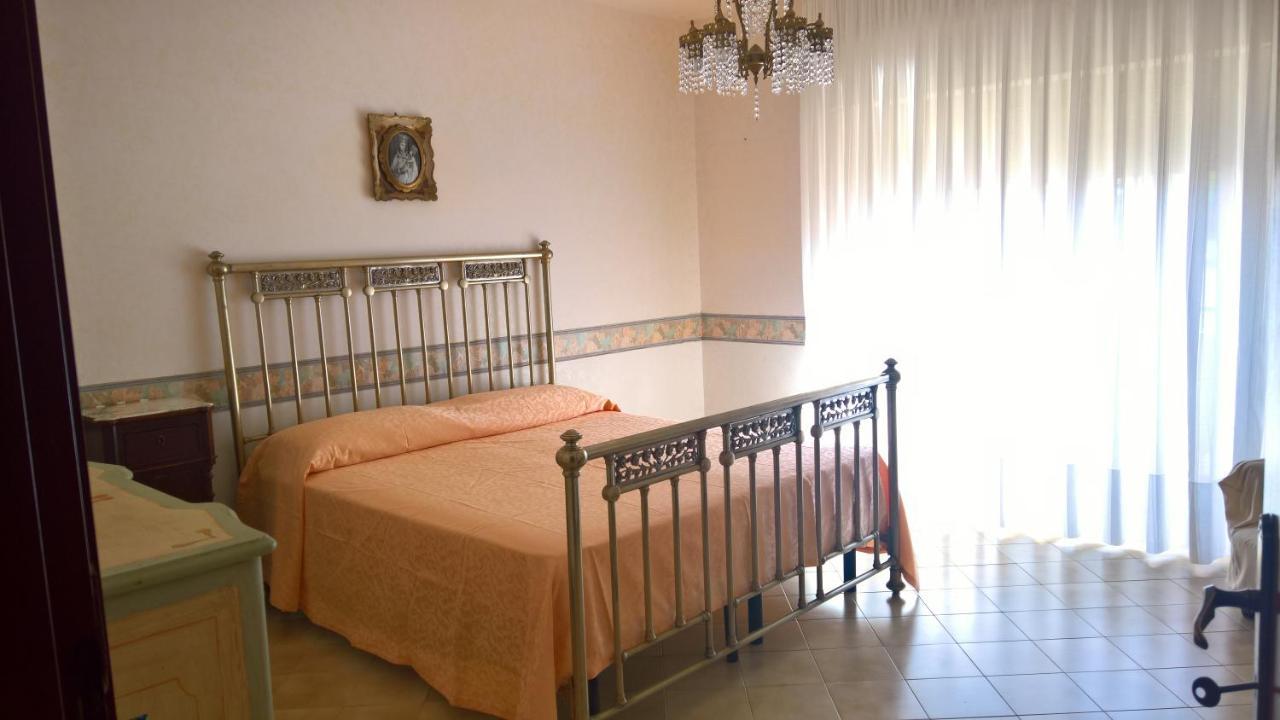 Suite Fronte Spiaggia - 50M Dalla Spiaggia Trapani Exterior foto